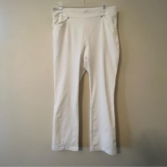 Nina Leonard Large Petite Elastic Waist Ankle Pant with Pockets - Picture 2 of 6